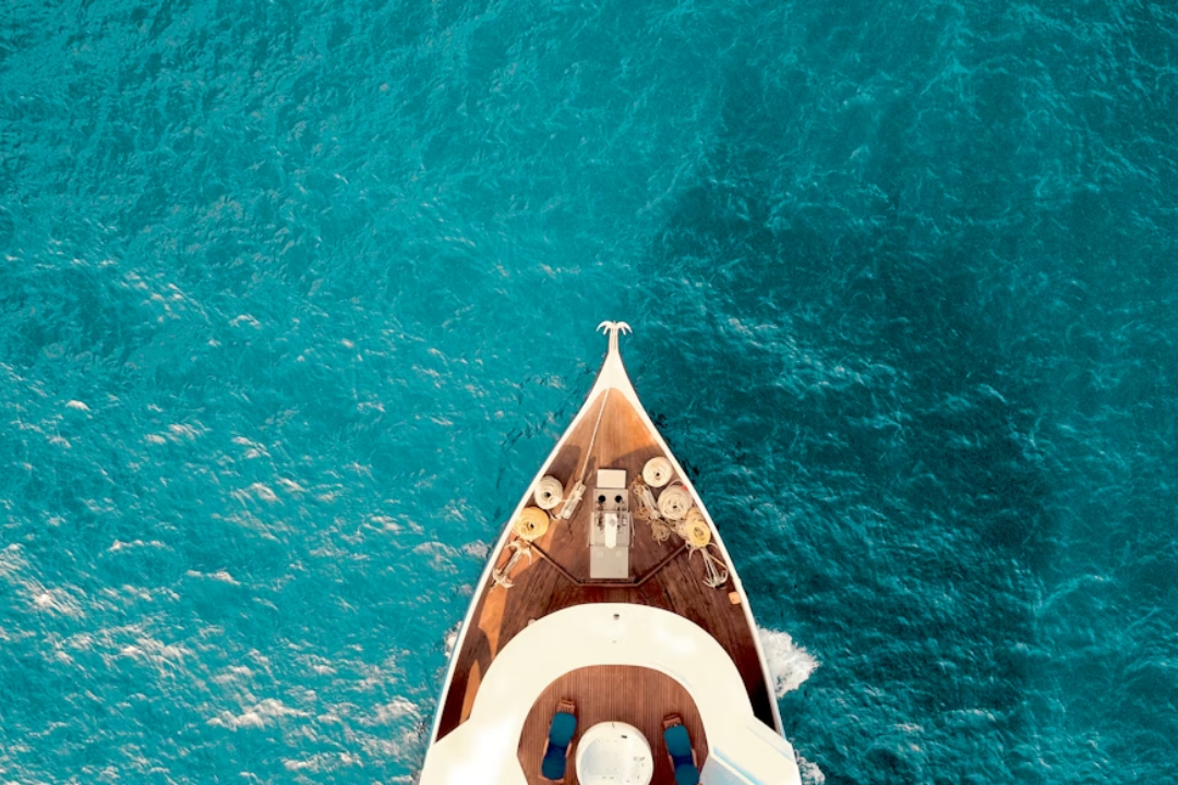 A Arte do Slow Travel: Por que viajar devagar é o segredo para conexões mais profundas